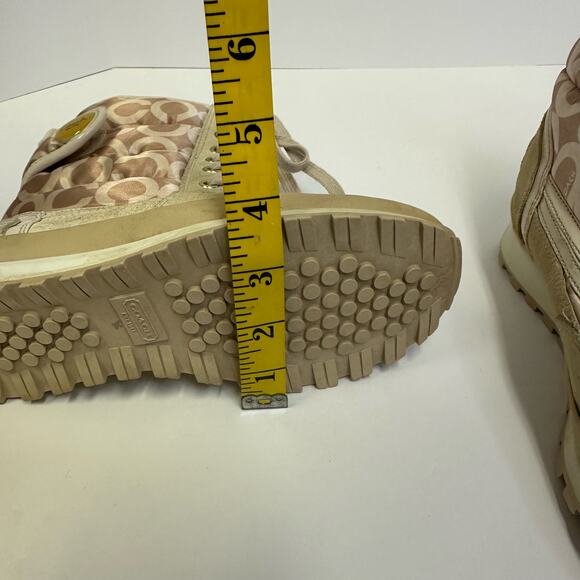 Coach Dorean Signature Snow Boots Women’s Size 6.5B - Beige Quilted Winter Boots - Picture 4 of 9